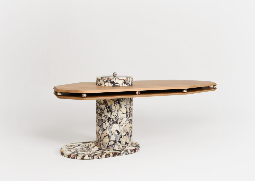 Officium Desk
