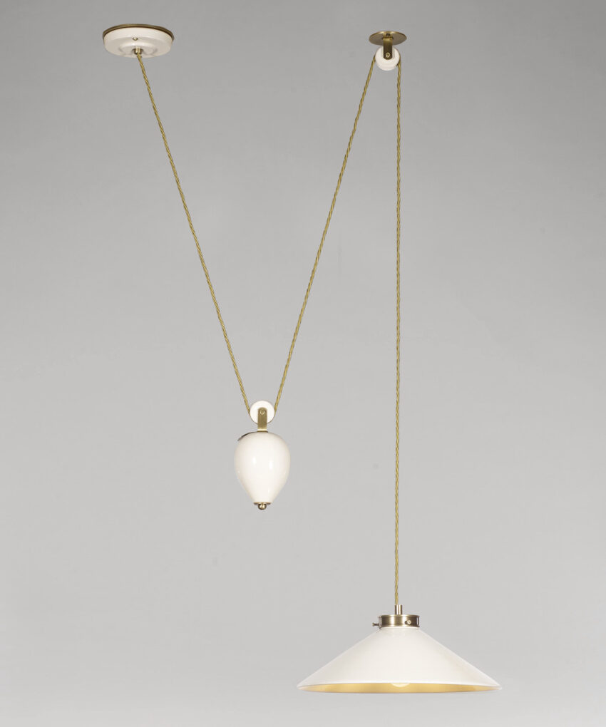 Lucia Rise And Fall Side Pull Pendant