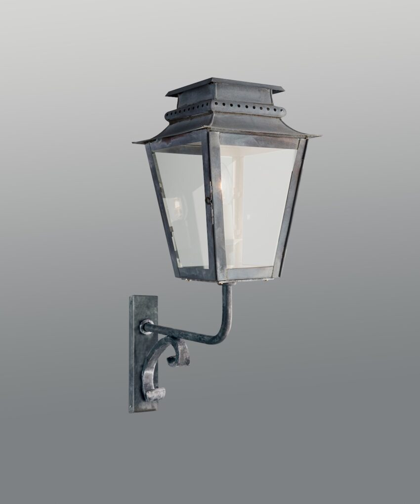 Zeus Lantern On Lower Bracket