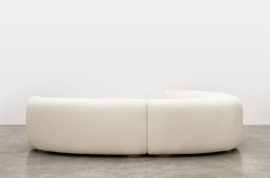 Sennen sectional back