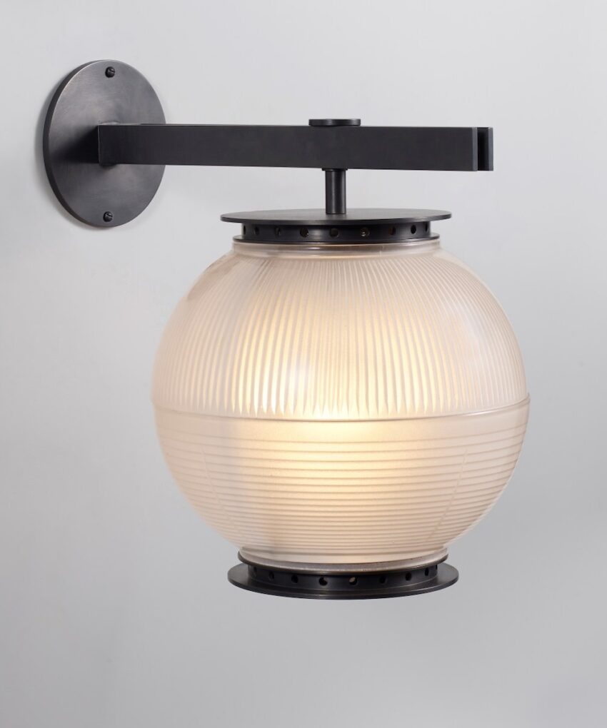 Feanors Globe Wall Light