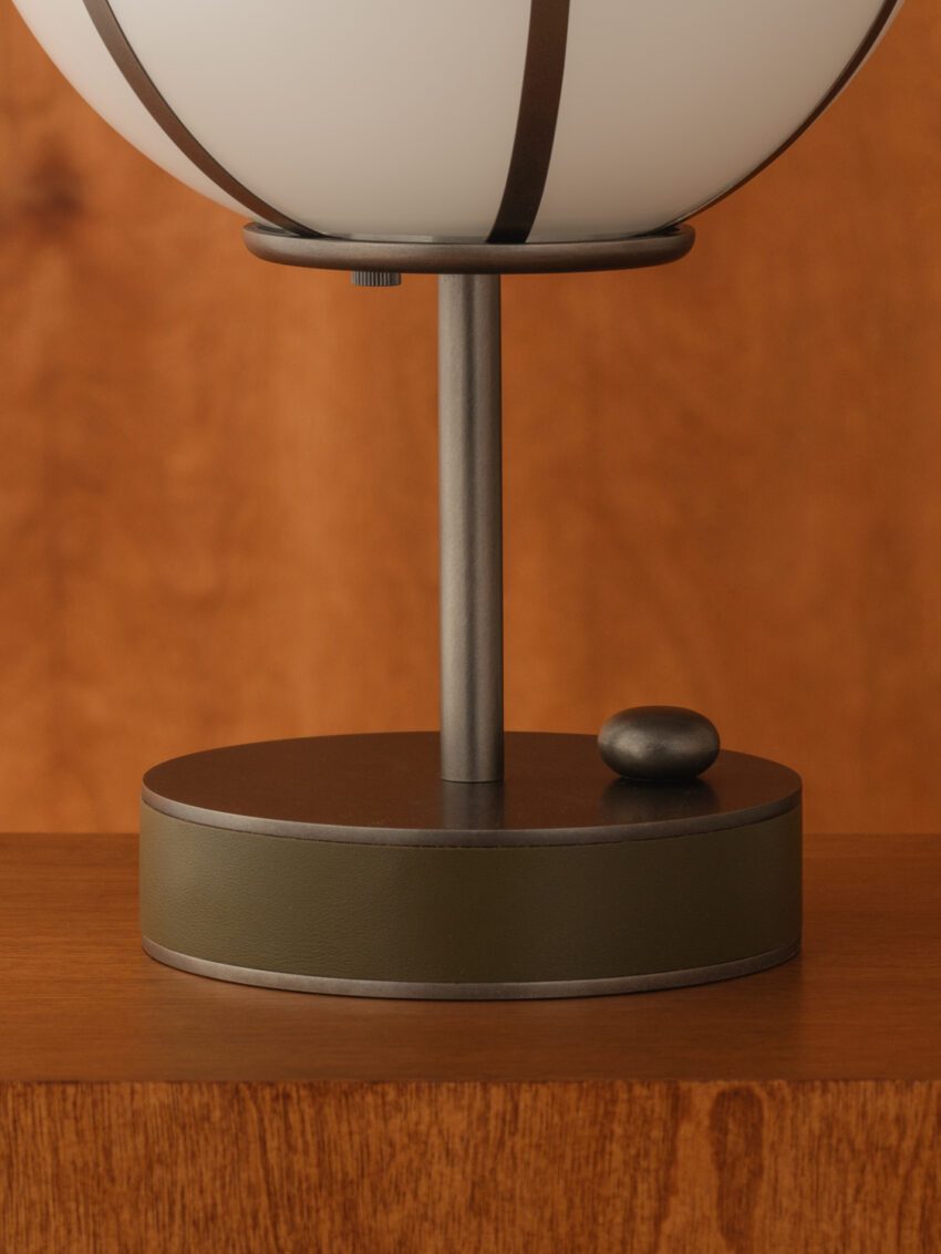 Rib Table Lamp Sphere Short