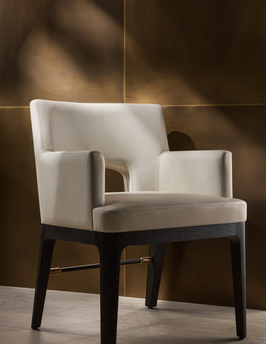 HINTON ARM CHAIR