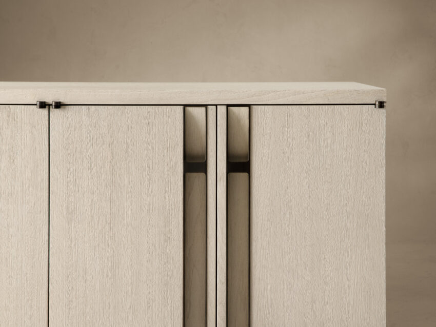 MANCHESTER CREDENZA