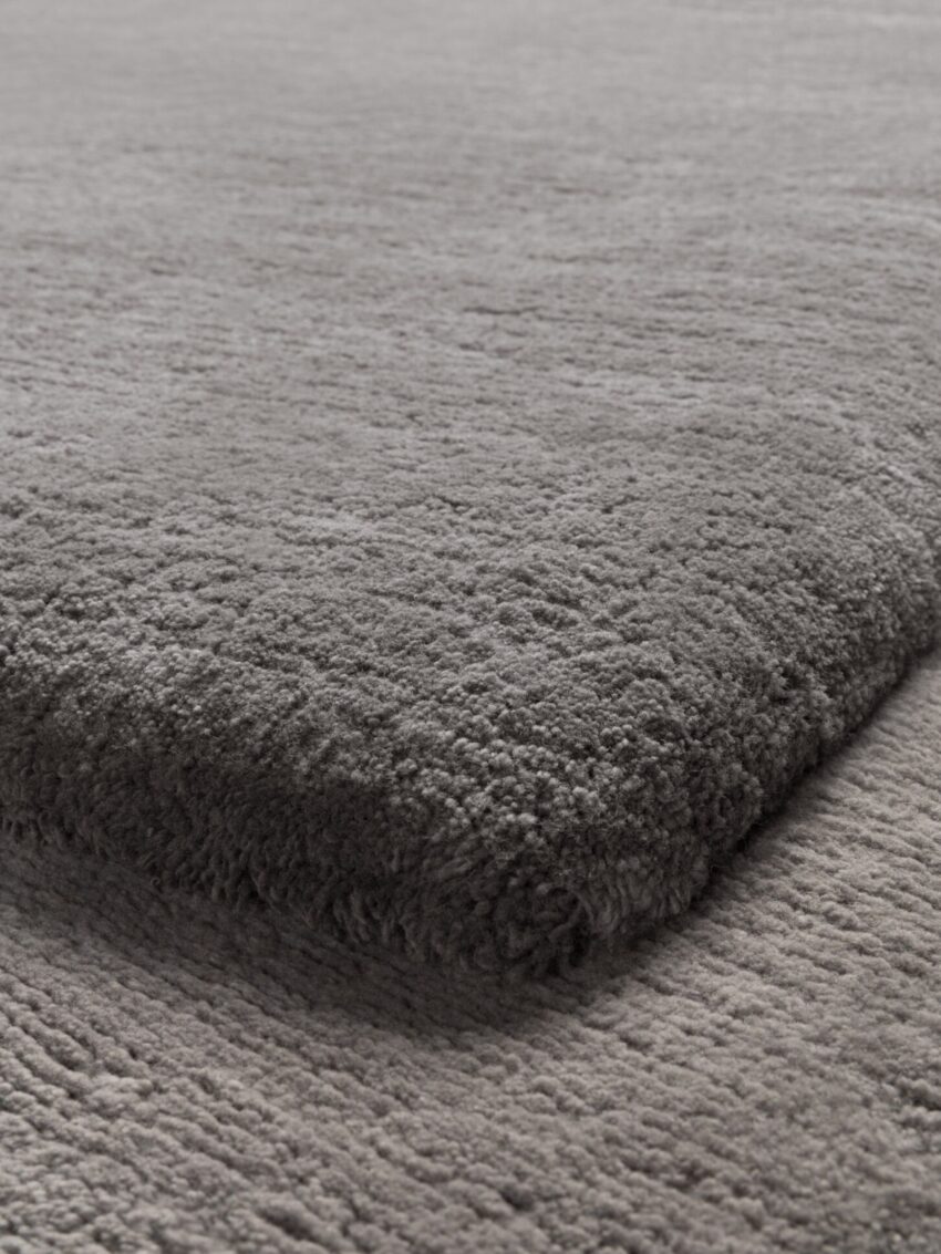 Moss – Light Grey