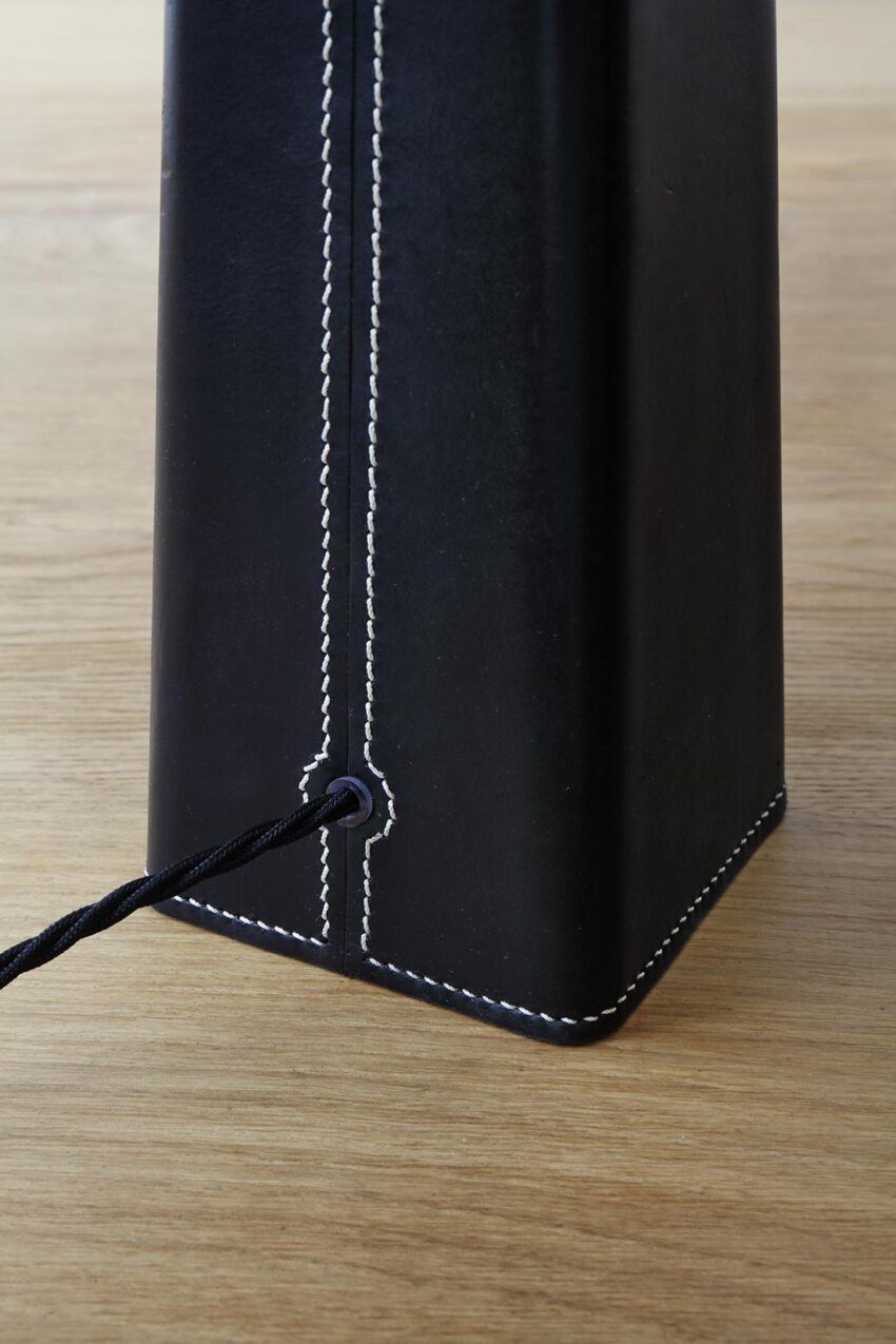 LEATHER TABLE LAMP