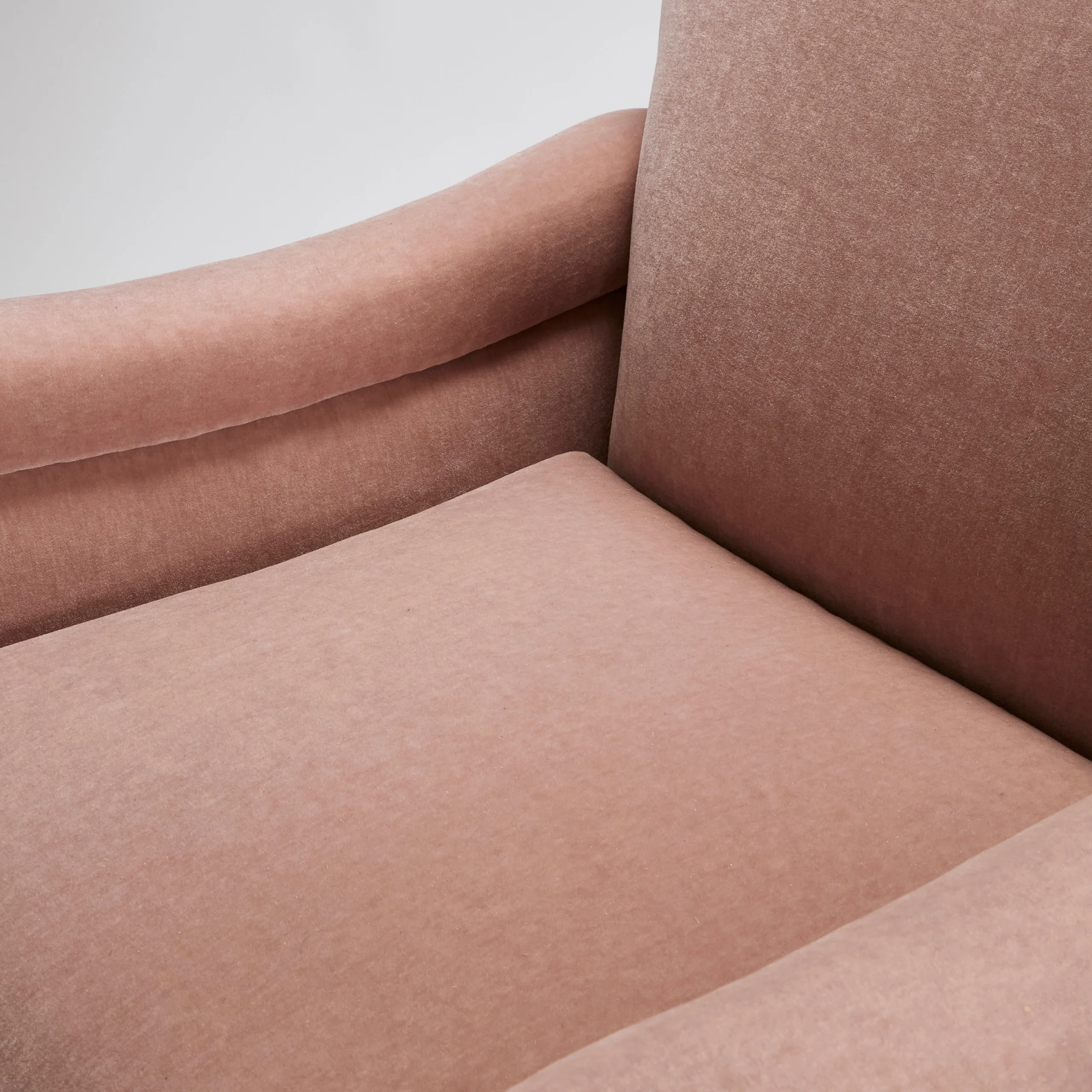 The Topi Swivel Chair