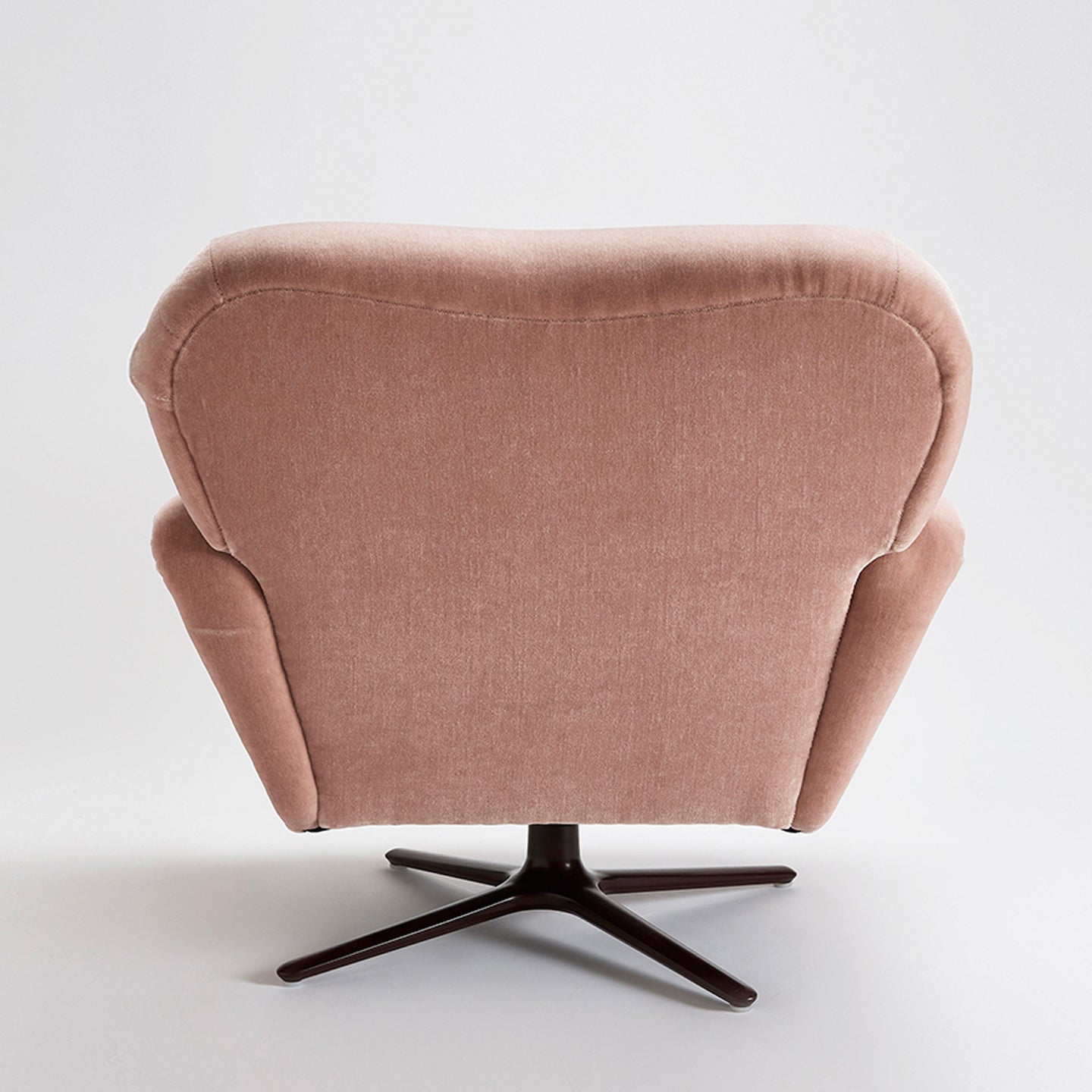 The Topi Swivel Chair