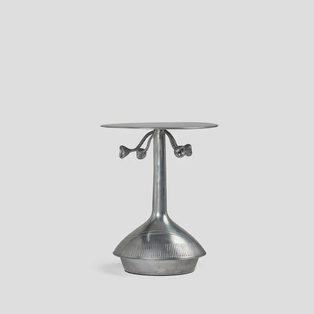 The Grace Table in Aluminium