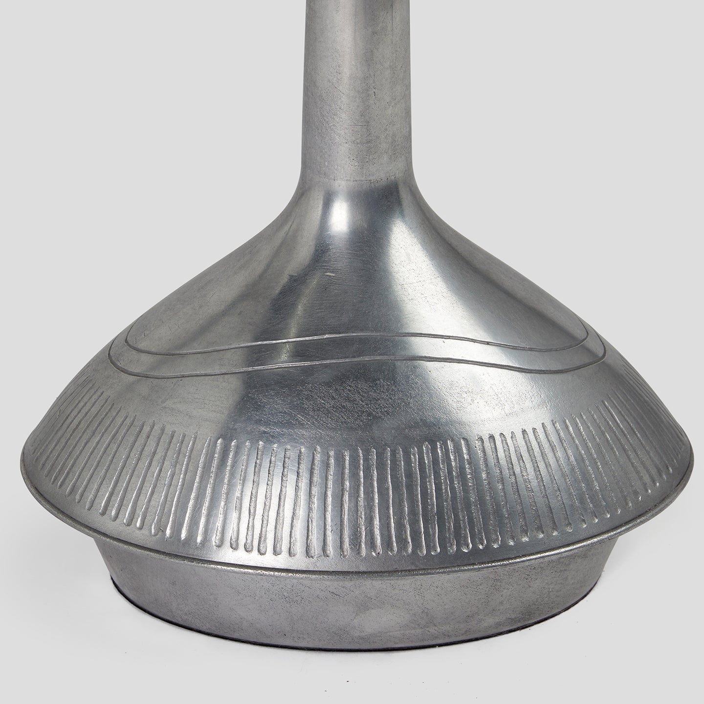 The Grace Table in Aluminium