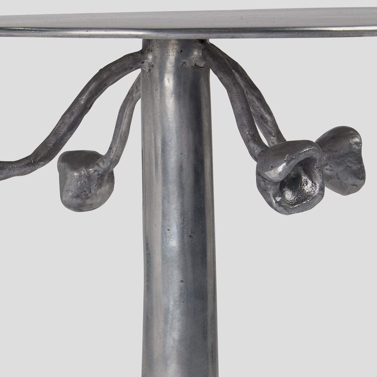 The Grace Table in Aluminium