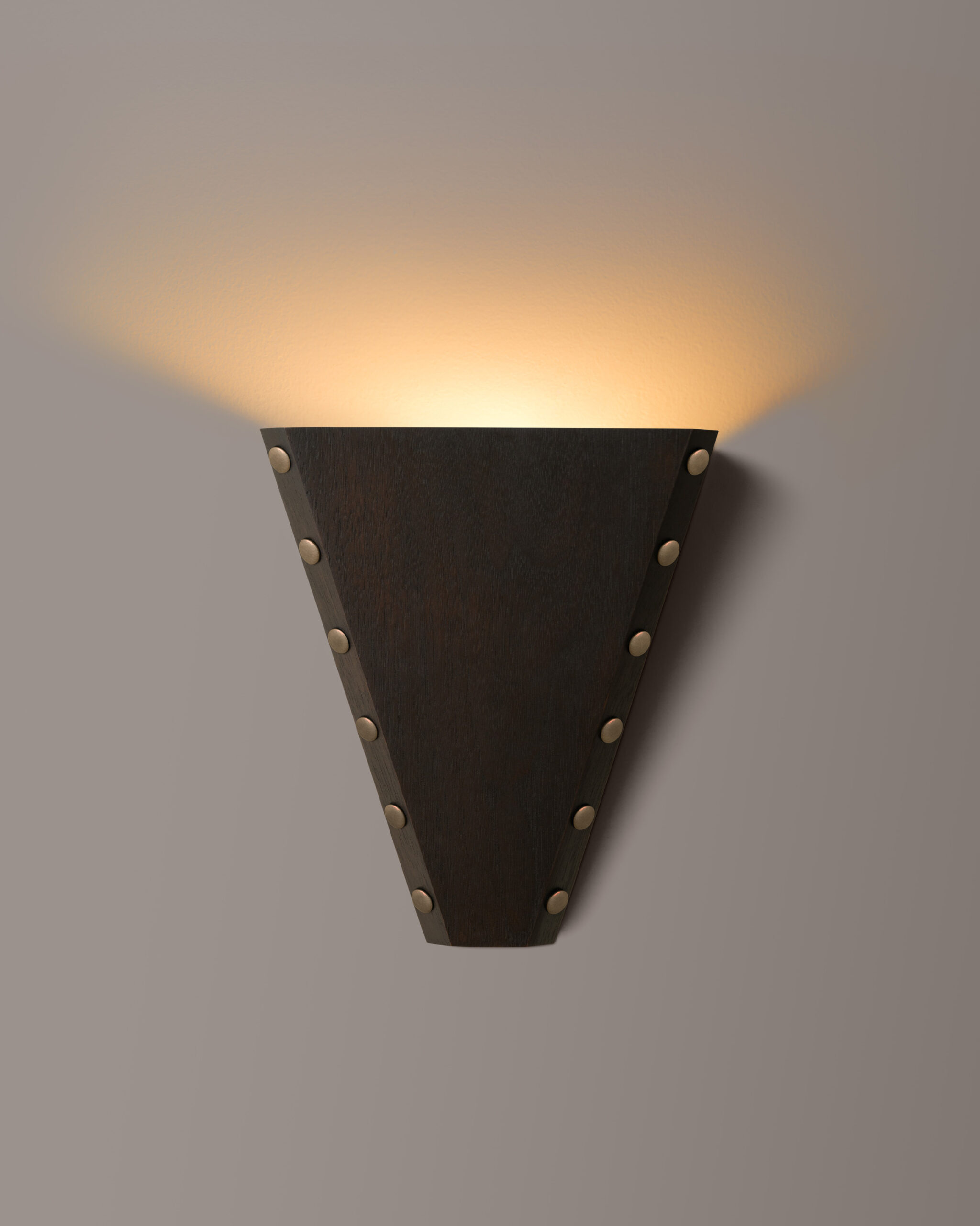 Stud Sconce - Pyramid 1 Large