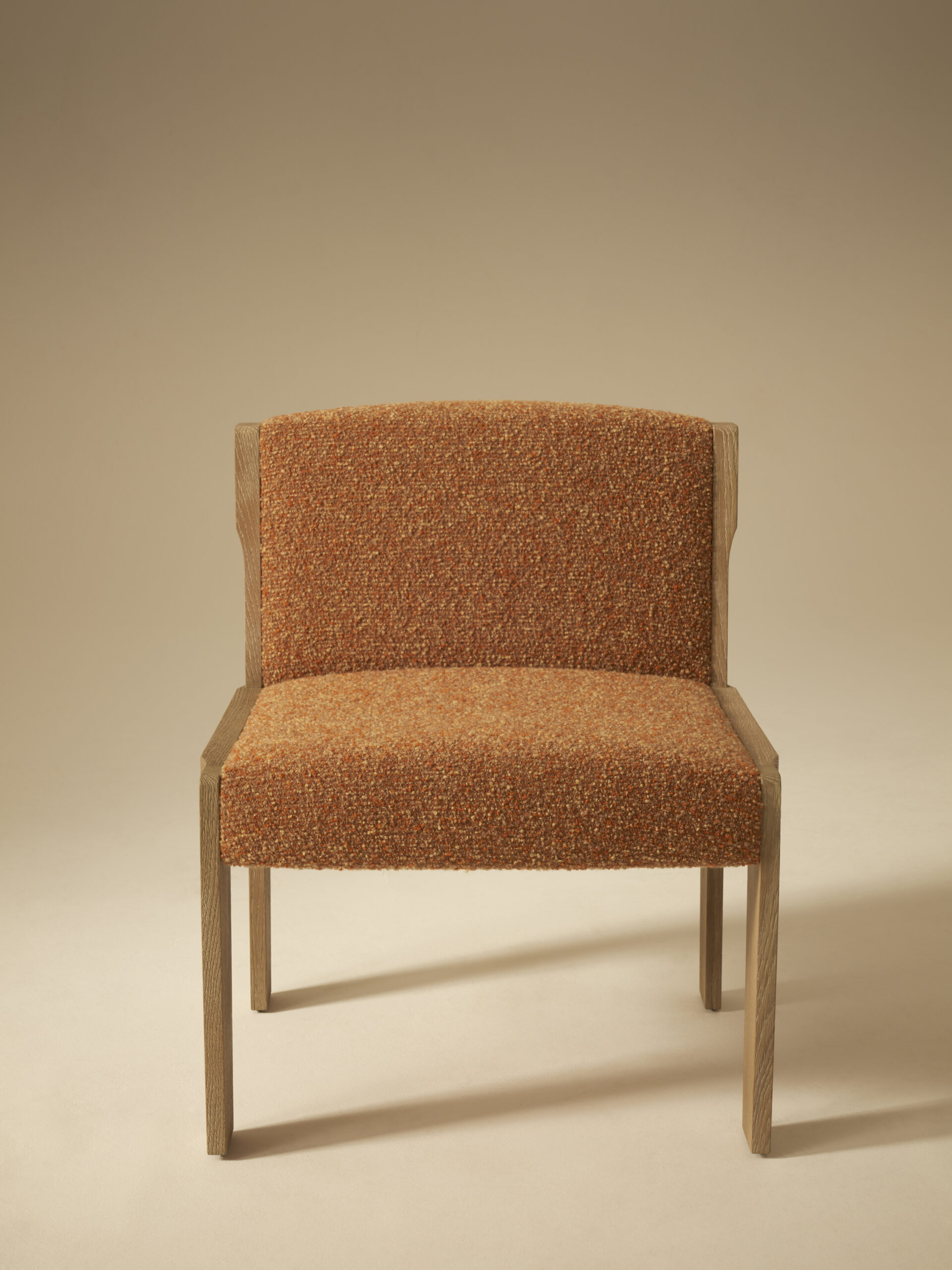 GIL LOW CHAIR