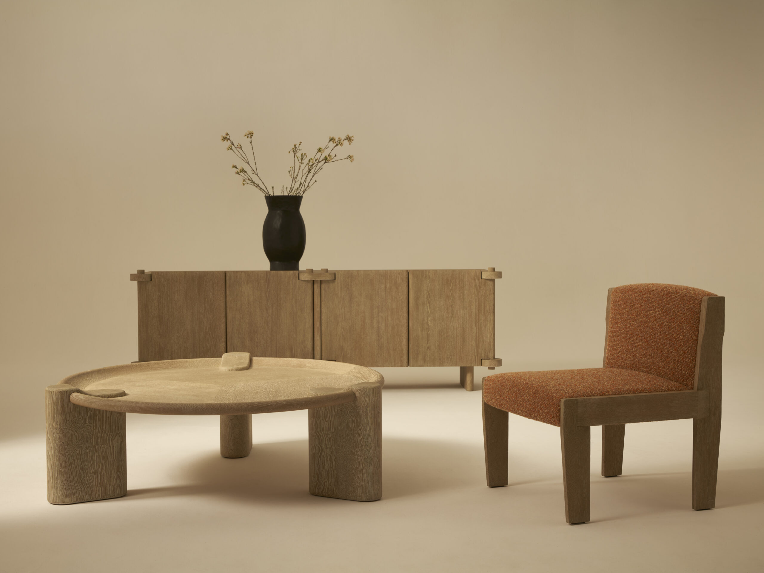 GIL LOW CHAIR